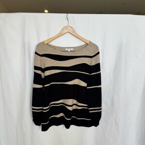 Chico's Black and Tan Wave-Stripe Boatneck Sweater Size 2 (Large) Pre-Owned
